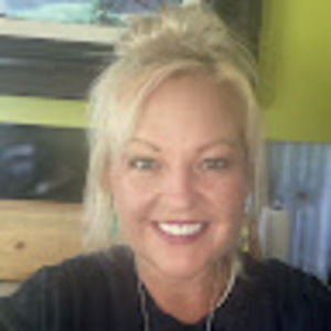 Meet your Posher, Kara